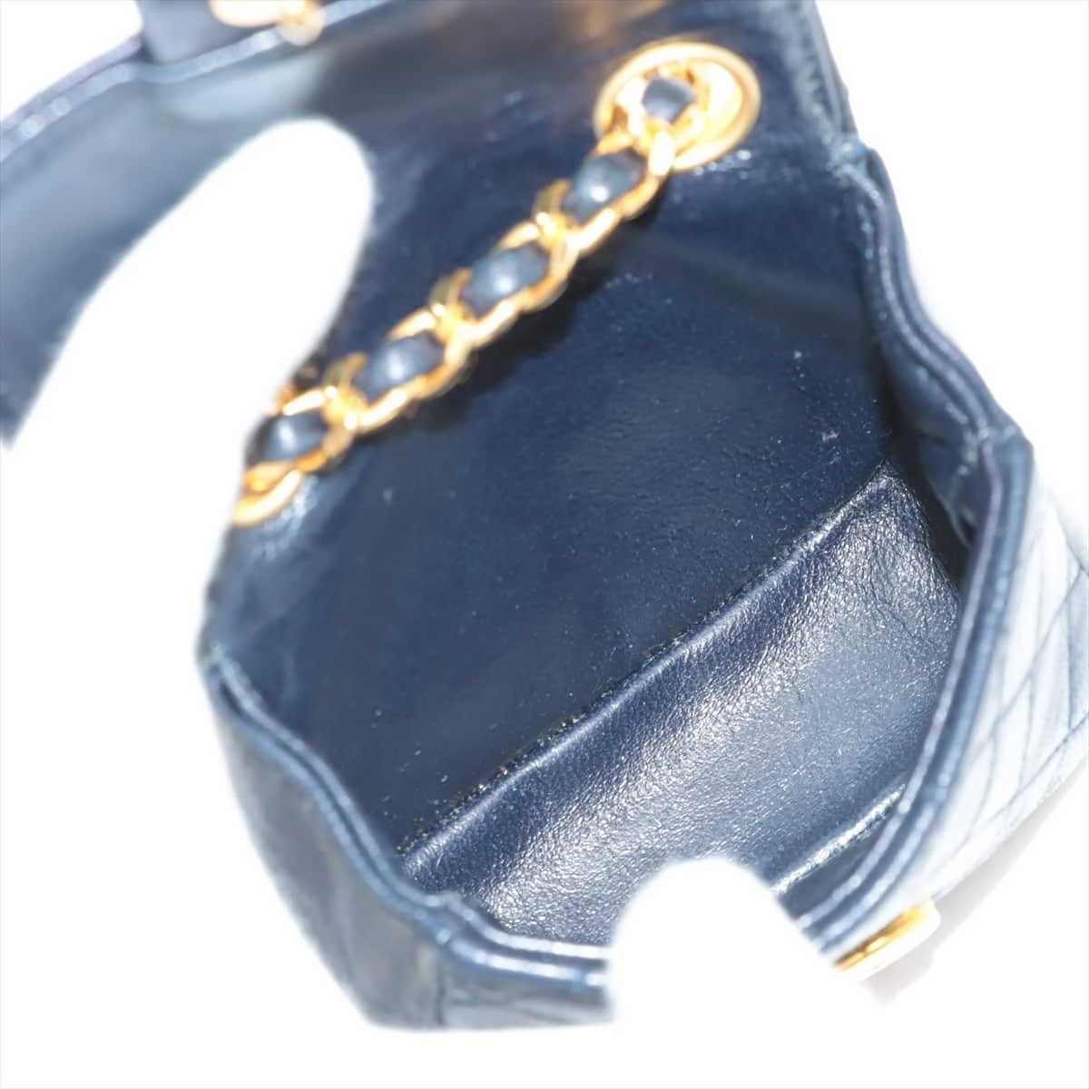 極超美品のCHANEL ネイビー ラムスキン ウエストポーチSサイズ60cm