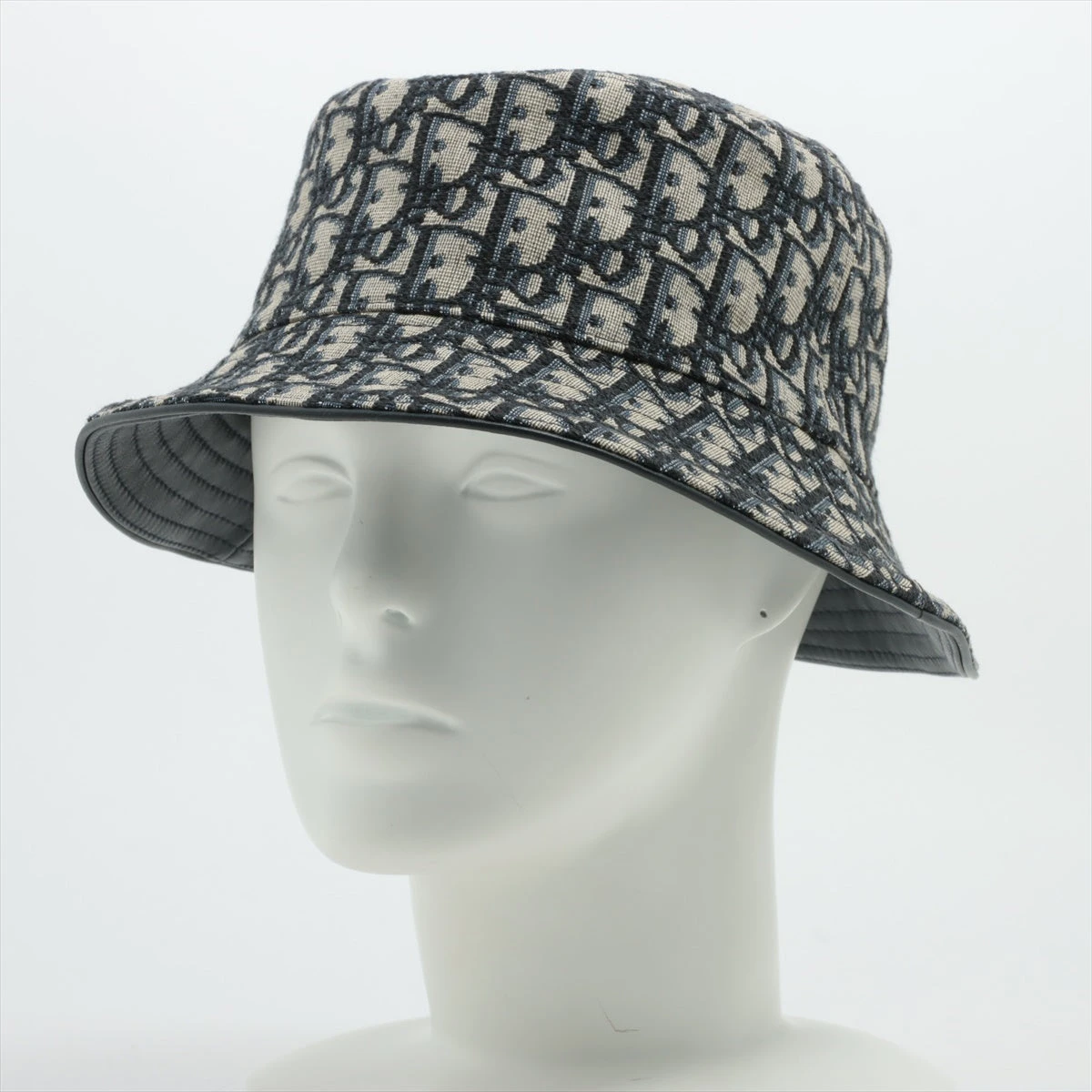 Diorバケットハット