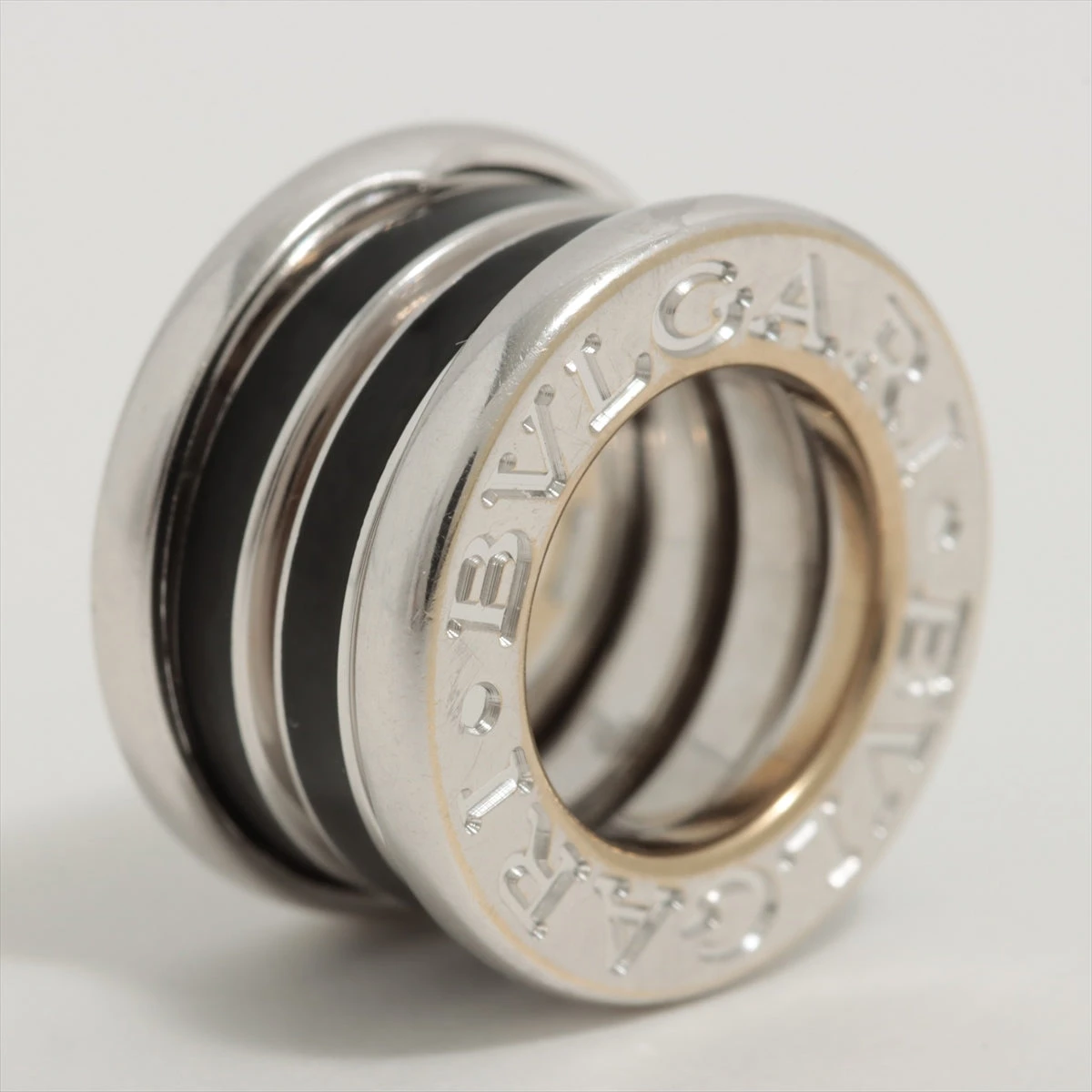 ブルガリ ビーゼロワン ネックレストップ 750(WG)×ブラックエナメル