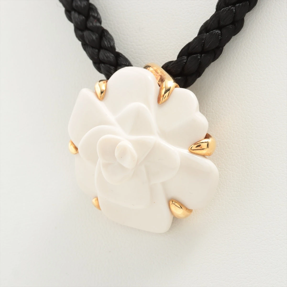 シャネル カメリア カルセドニー コードネックレス 750(YG) 総25.2g