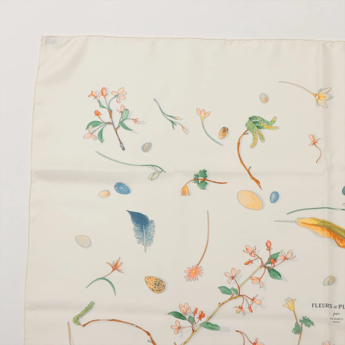 ☘️美品☘️ HERMES 　PLUMES プリュムス　スカーフ カレ90 エルメス カレ90 fleurs et plumes フルール エ プリュム