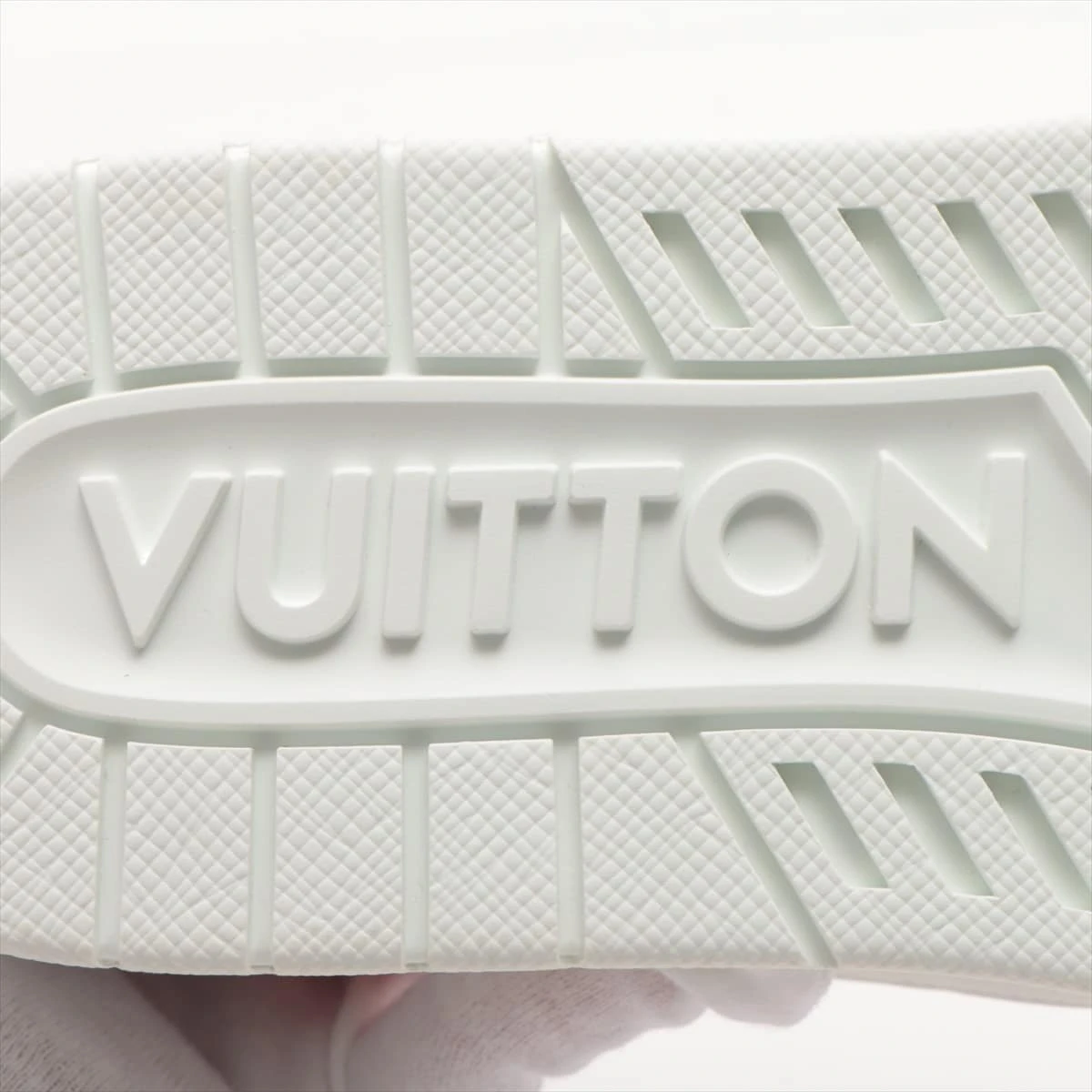 Louis Vuitton LV MADE スニーカー ホワイト　9.5 Louis Vuitton LV Trainer Nigo LV MADE Sneaker (Louis Vuitton