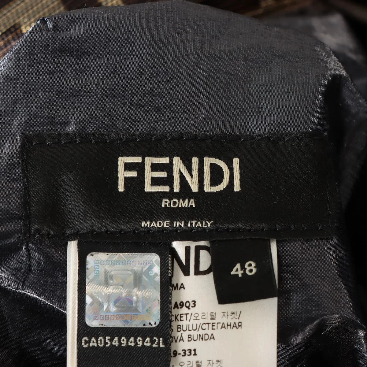 フェンディ 19AW ポリエステル×ナイロン ダウンジャケット 48 フェンディ 19AW ポリエステル×ナイロン ダウンジャケット 48