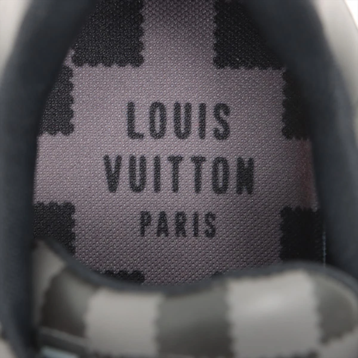 なお 袋あり限定ルイヴィトン　トレイナーモノグラム　スエードブラック LOUIS VUITTON ルイヴィトン LVトレーナーラインスニーカー
