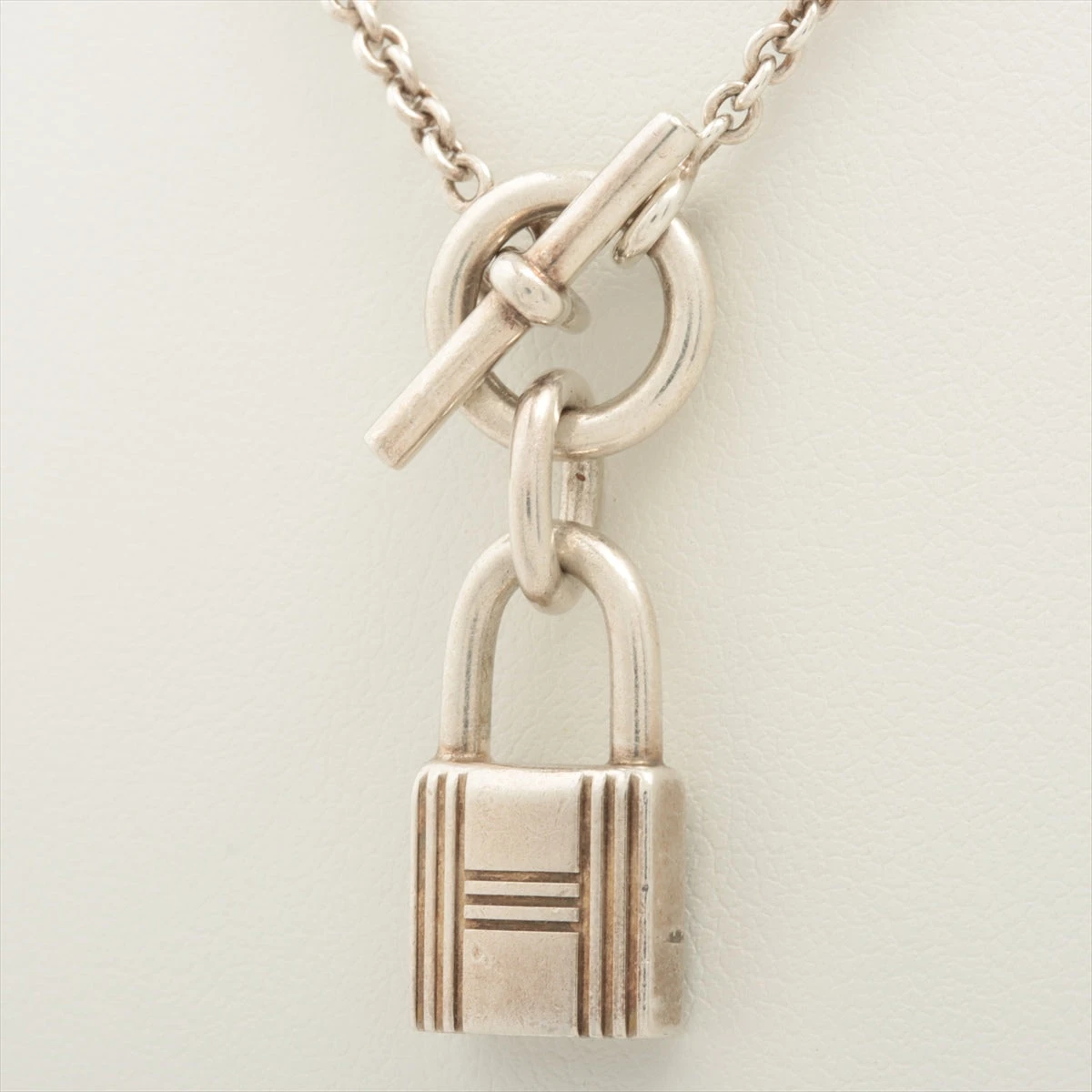 【Hermes】エルメス★neckalce★アミュレット ケリーネックレス ペンダント 《アミュレット》 ケリー | Hermès - エルメス-公式