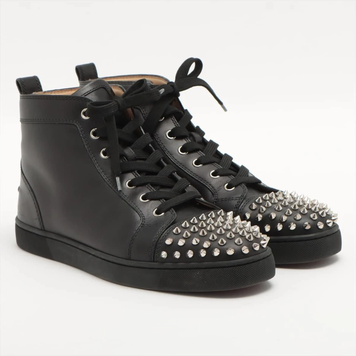 Christian Louboutin コインケース 黒 レザー スタッズ 美品】ルブタン コインケース レザー スタッズ ラウンド