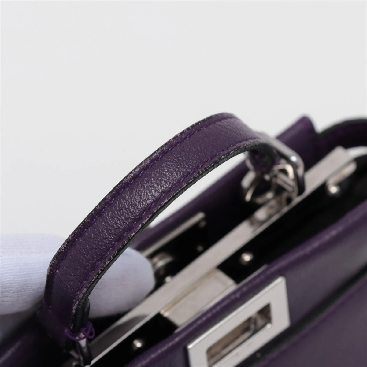 フェンディ マイクロピーカブー レザー 2WAYショルダーバッグ パープル