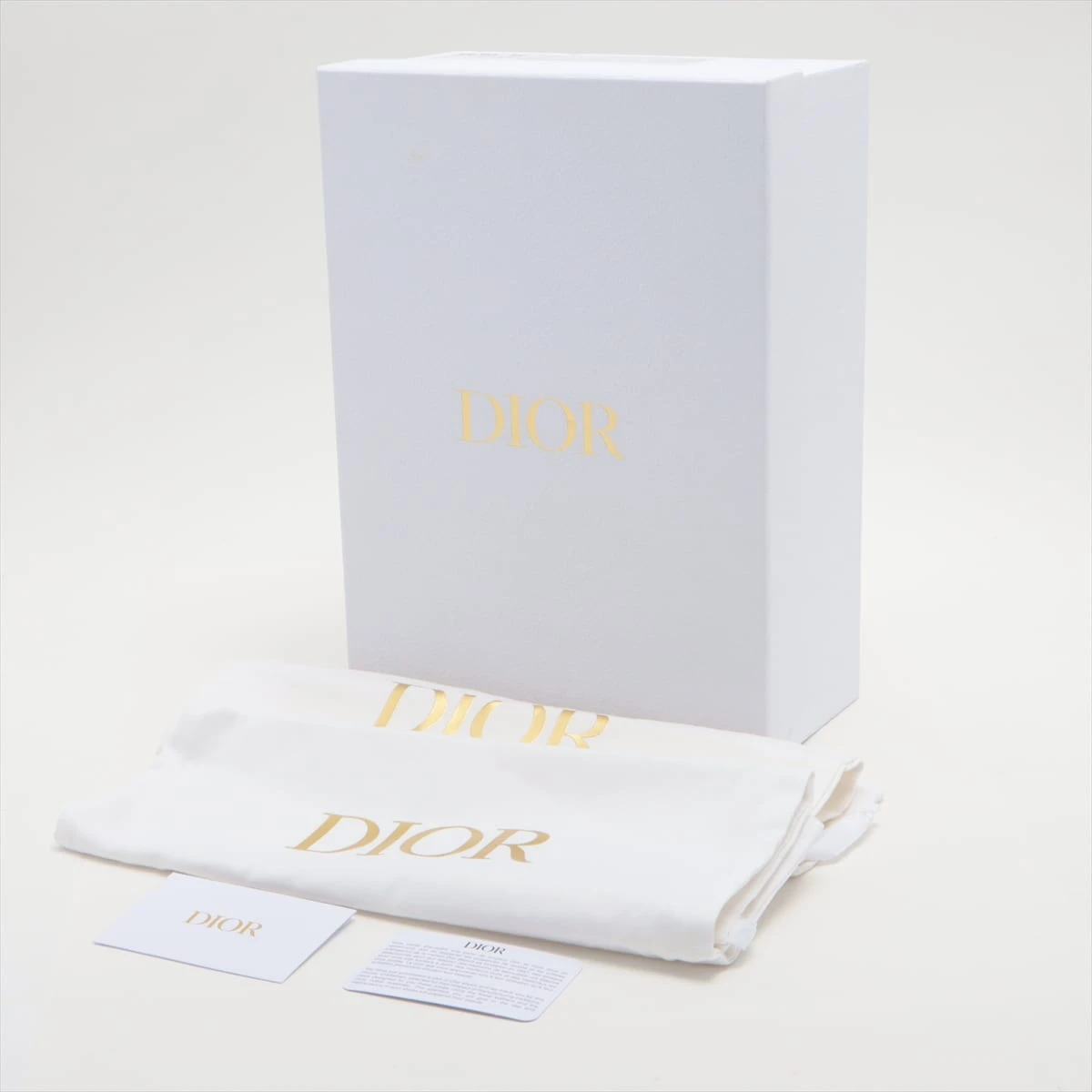 【美品】Dior スニーカー Walk'n DIOR 付属品、箱あり 美品] Christian Dior Walk'n'Diorロゴ入りスニーカー - メルカリ