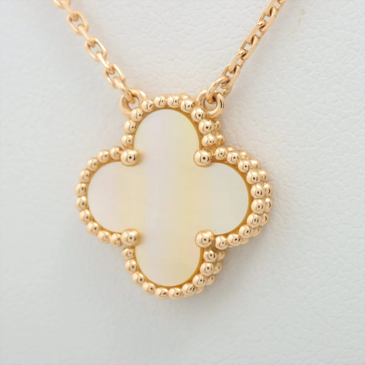 ヴァンクリーフ＆アーペル ヴィンテージ アルハンブラ ペンダントゴールデンシェル ヴァンクリーフ&アーペル ヴィンテージアルハンブラ ゴールデンシェル