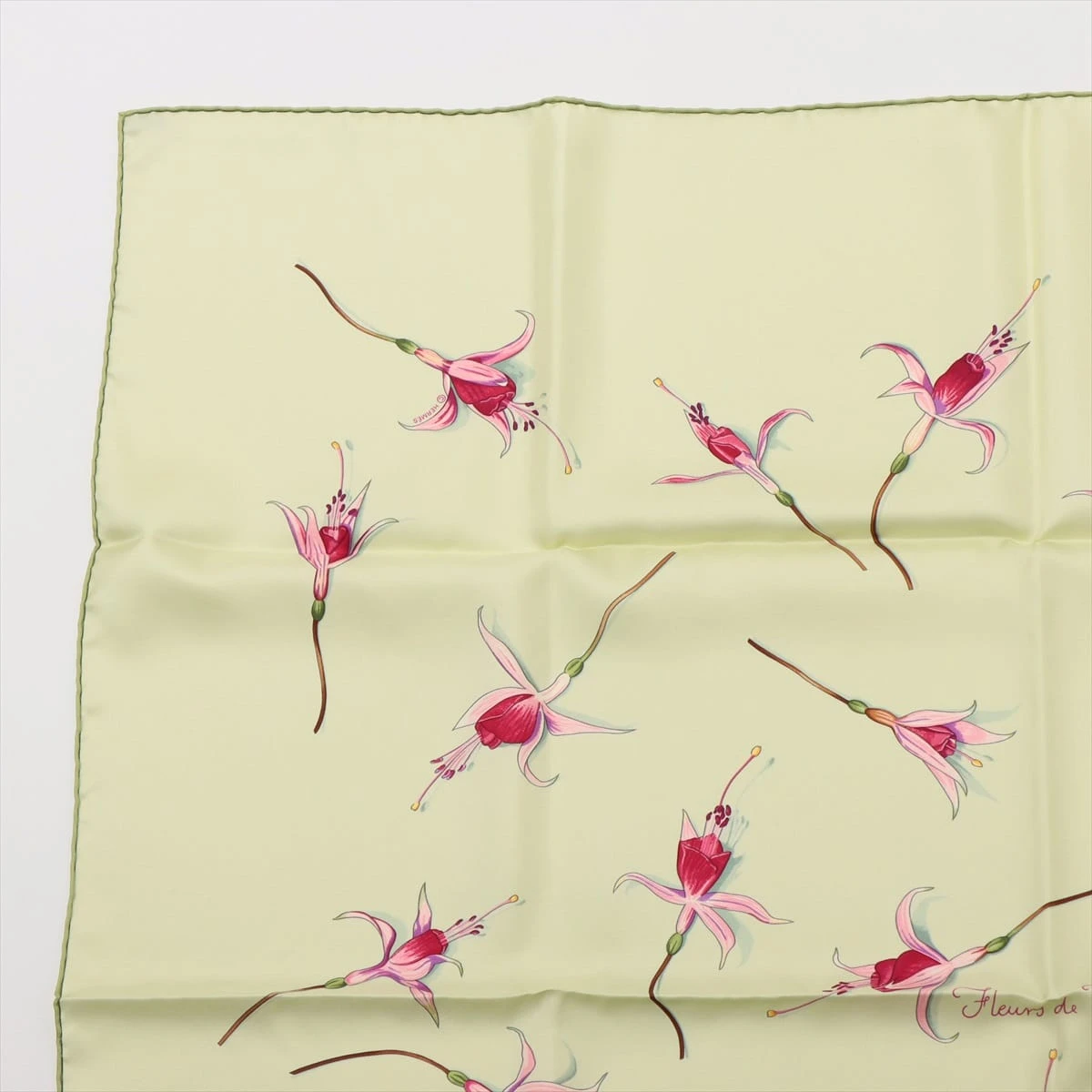 新作商品 エルメス スカーフ フクシャの花 Fuchsia De Fleurs