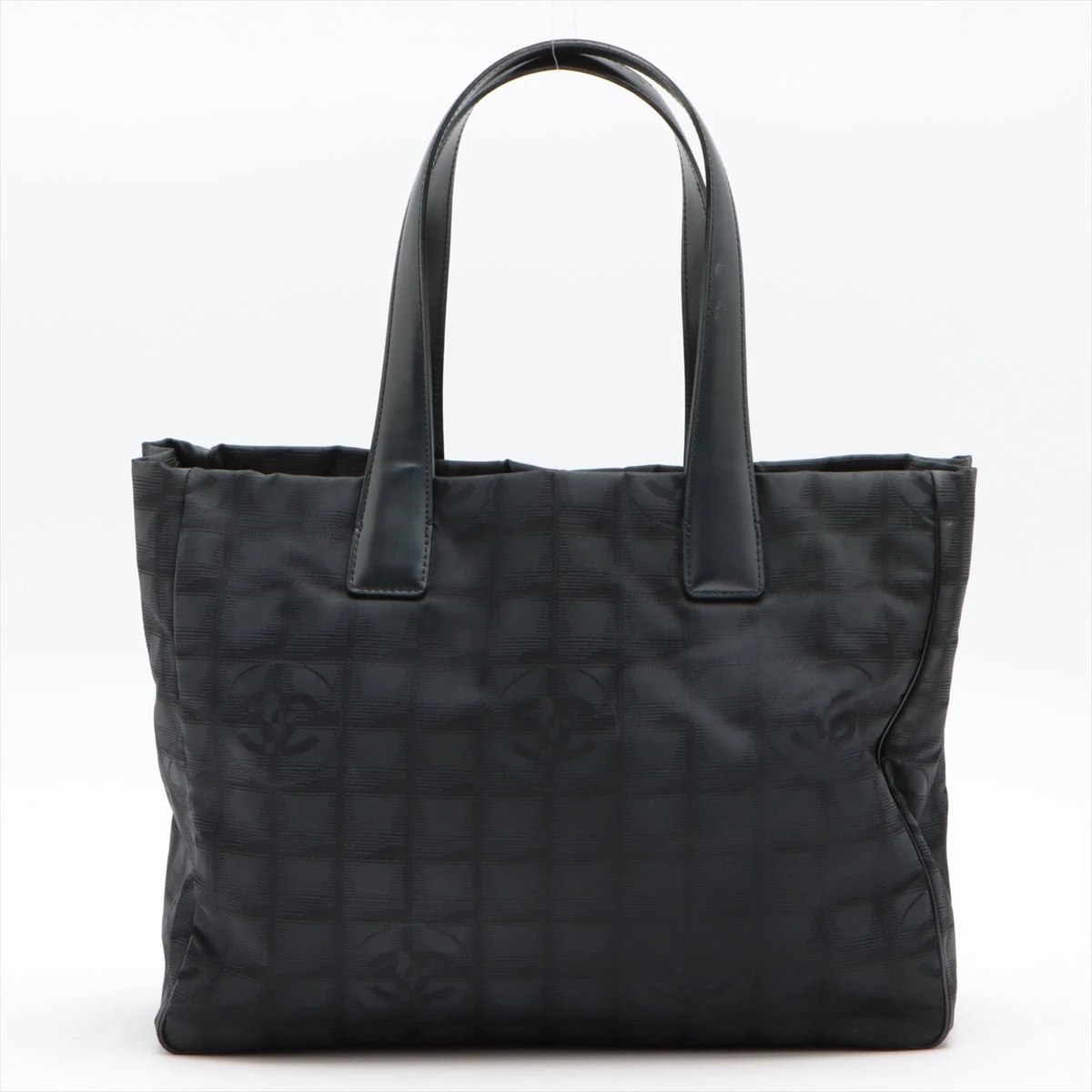 シャネル ニュートラベルライン ナイロン トートバッグ ブラック