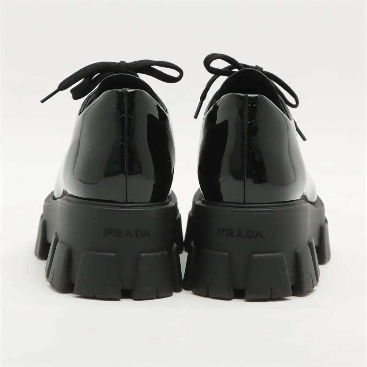確実正規品　PRADA ダイアパソン　レザーシューズ　モノリス PRADA(プラダ)のシューズで大人気の『モノリスシリーズ』を徹底