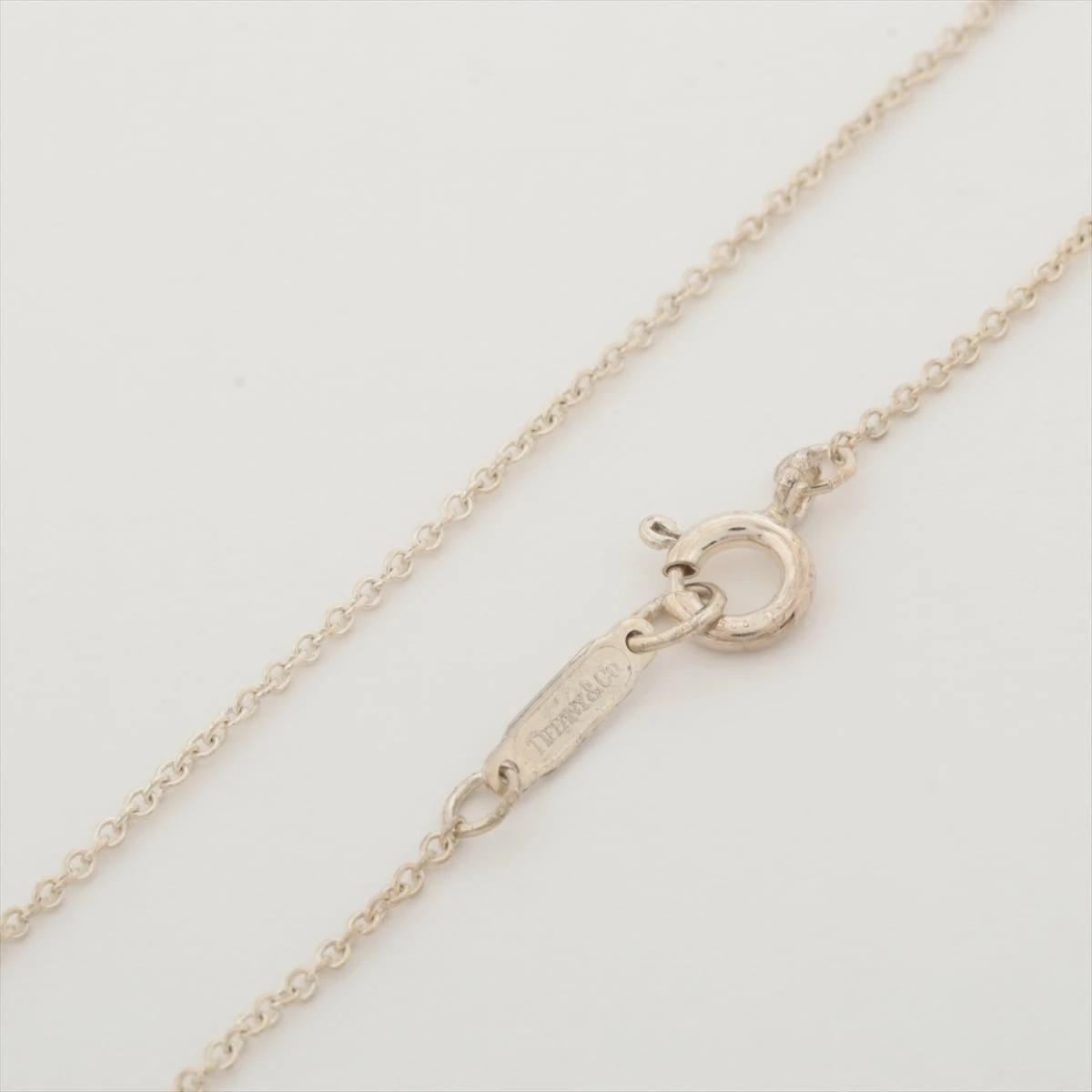 ティファニー シグネチャークロス ネックレス 925×750 ゴールド