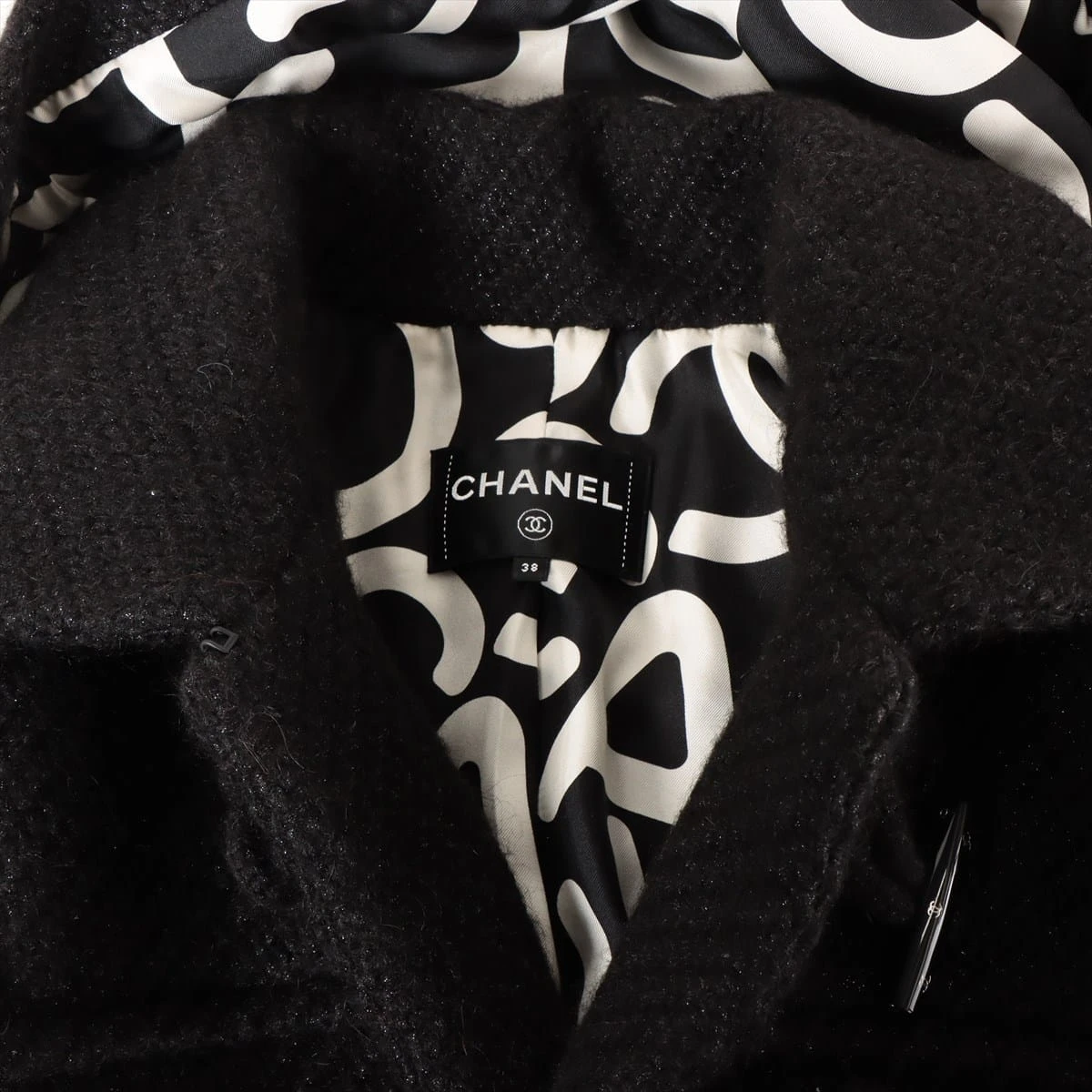 CHANEL ダッフルコート ブラック・ホワイト 38 CHANEL ダッフルコート ブラック・ホワイト 38