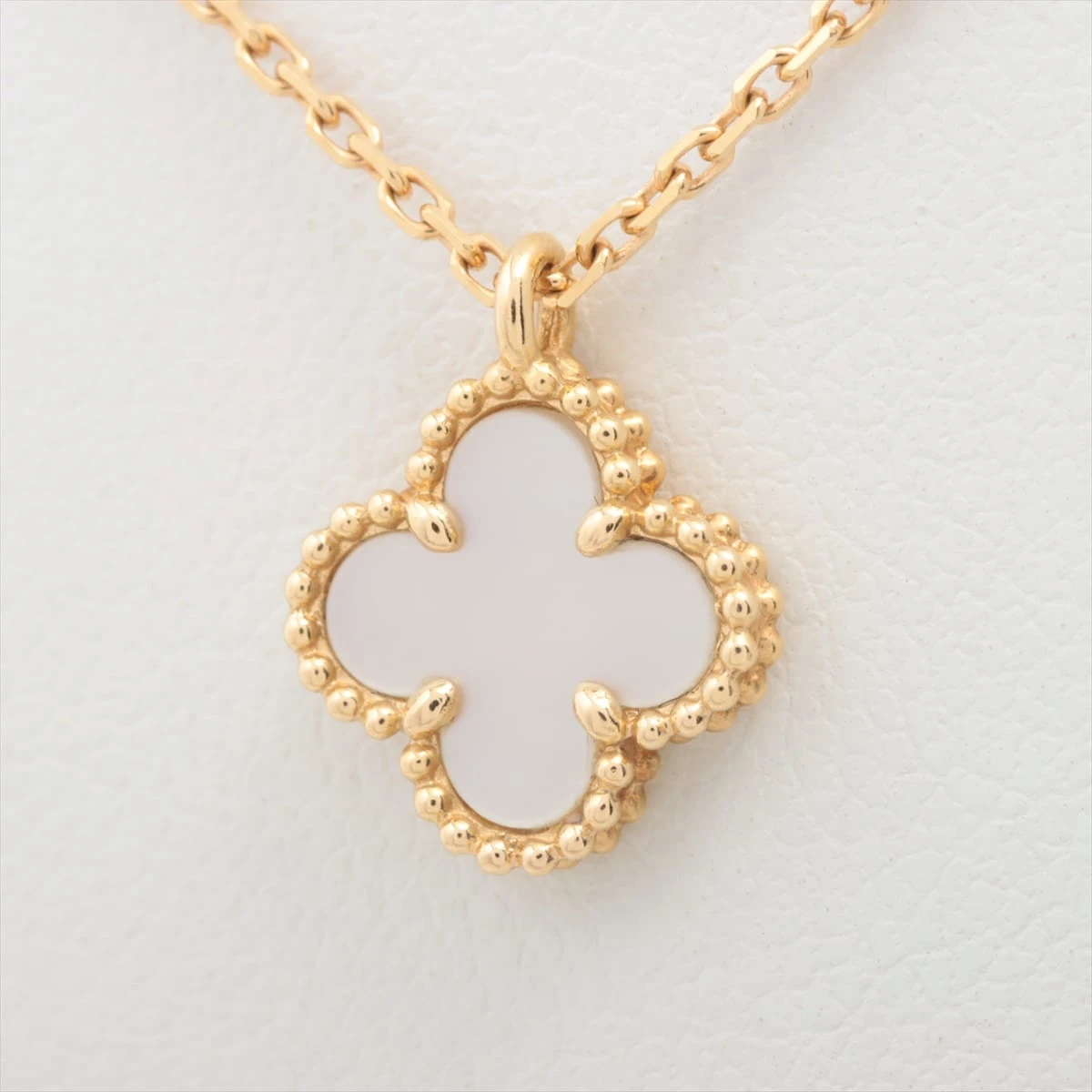 ヴァンクリーフ&アーペル スウィートアルハンブラ シェル ネックレス ヴァンクリーフ&アーペル スウィートアルハンブラ シェル ネックレス