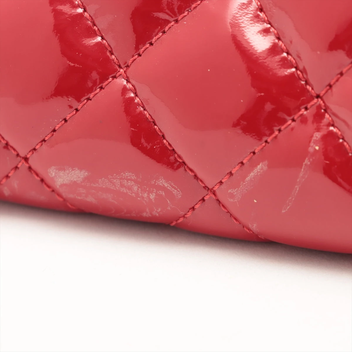 シャネル マドモアゼル パテントレザー チェーンショルダーバッグ