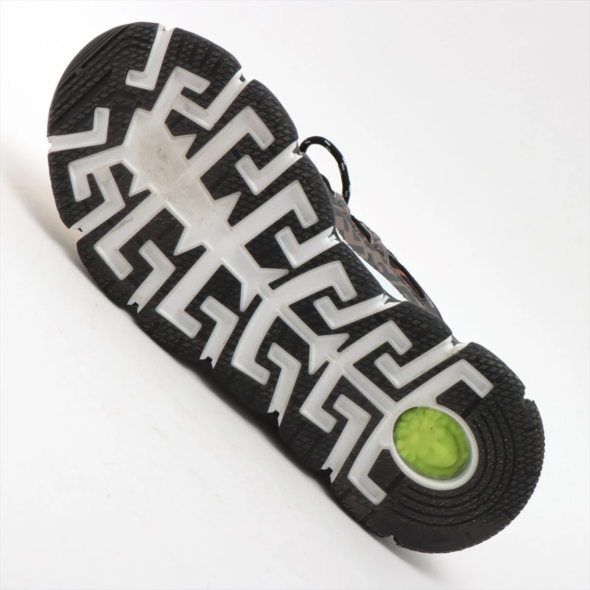 【YKYK】未使用 フェンダーチェ フェンディ ヴェルサーチ スニーカー 楽天市場】【フェンディ】Fendi ヴェルサーチコラボ メンズ