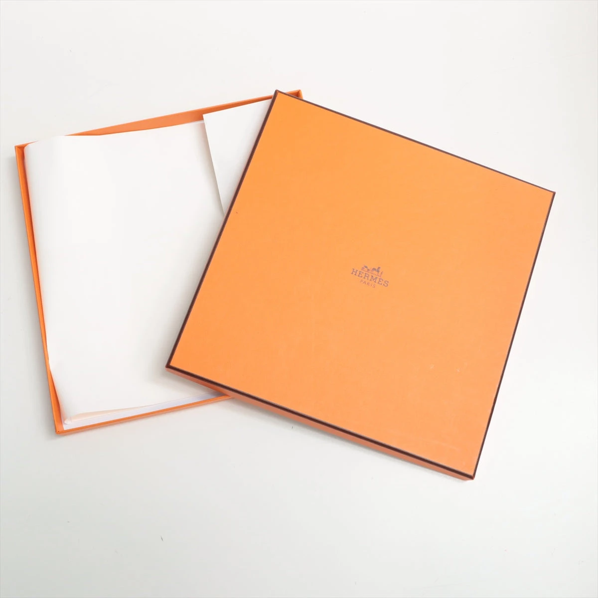 エルメス スカーフ　カレ90 SOIREE DE GALA 楽天市場】希少 極美品 HERMES エルメス カレ90 スカーフ SOIREE
