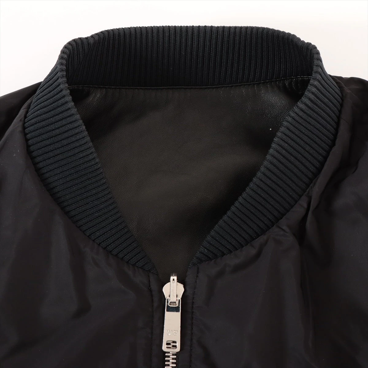 23年モデル⭐️PRADA ナイロンジャケット 三角ロゴ ナイロン