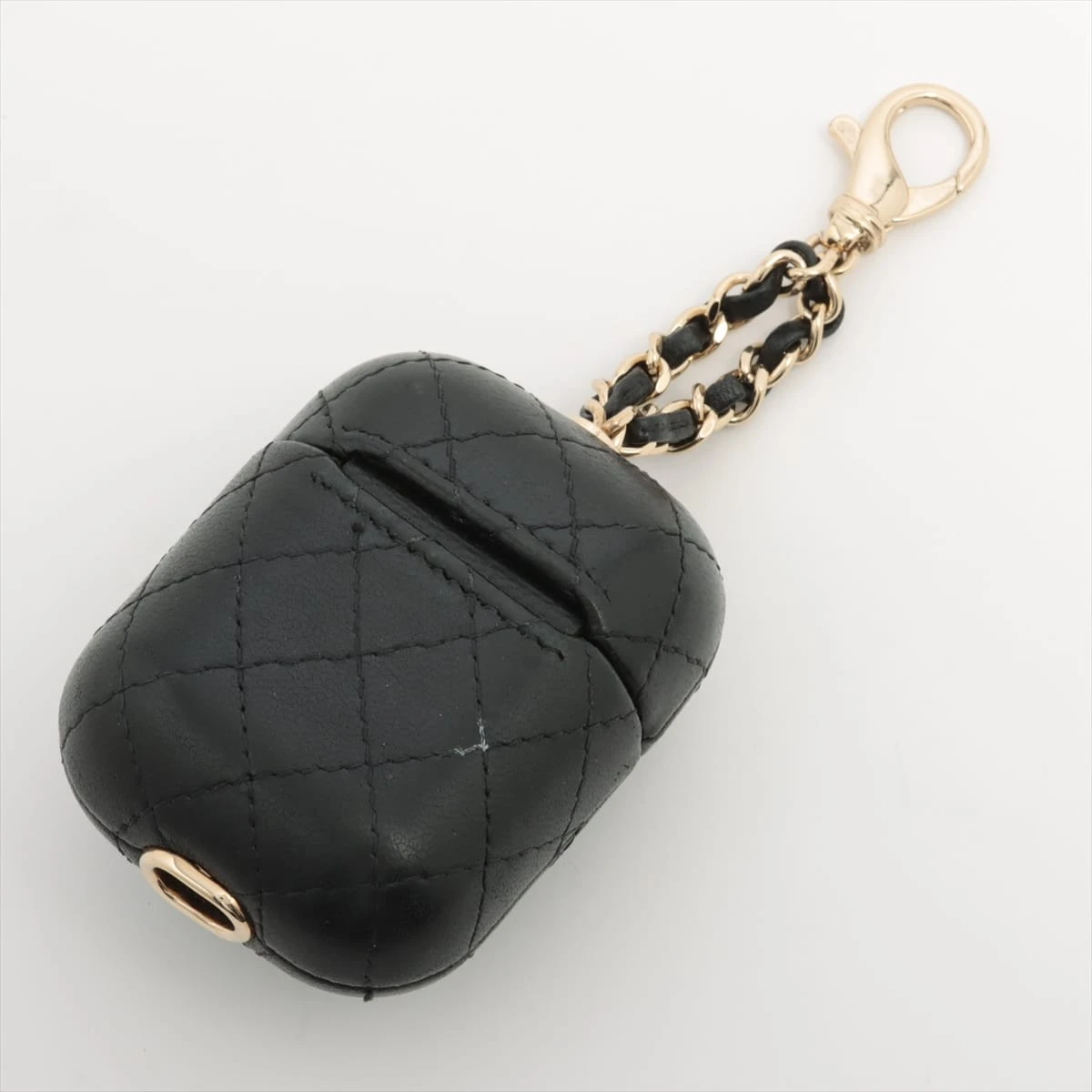 AirPodsケース　第一世代　　シャネル　マトラッセ 名東】【CHANEL】シャネル AirPodsケース マトラッセ シャイニー