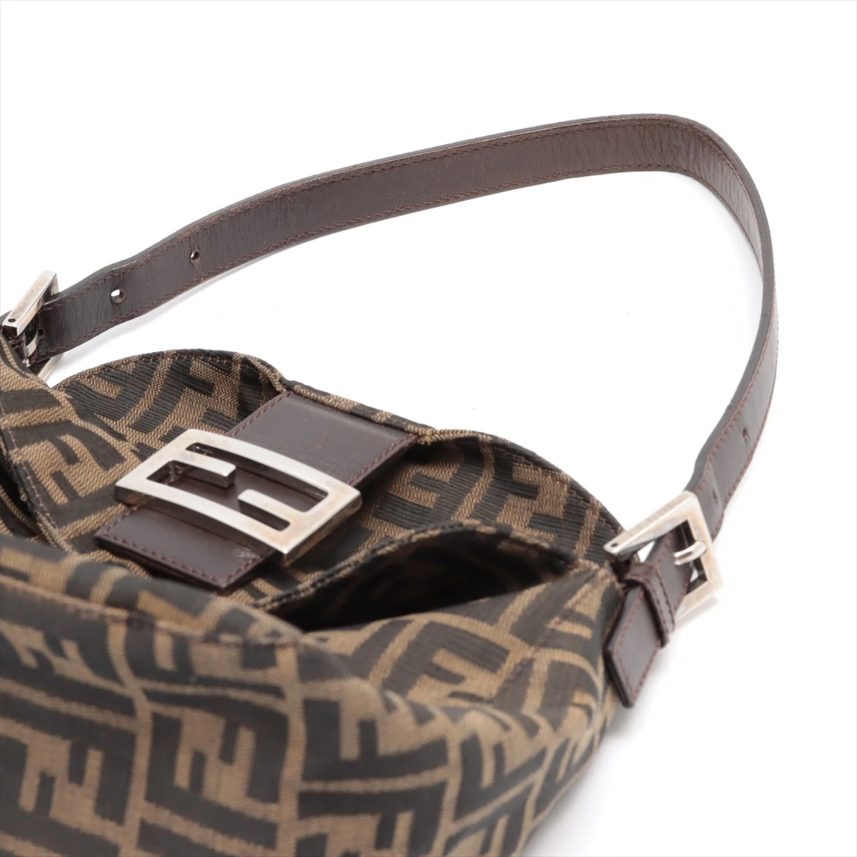 えりフェンディ　マンマバケット　キャンバス　ショルダーバッグ　ブラウン FENDI フェンディ マンマバケット ズッカ ショルダーバッグ キャンバス