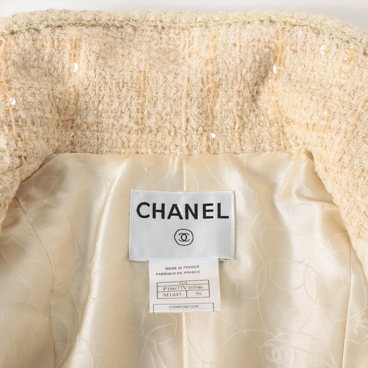 人気モデル✨CHANEL ココボタン　ジャケット　ベージュ　金ボタン シャネル ココボタン 03A カシミヤ ジャケット 38 レディース