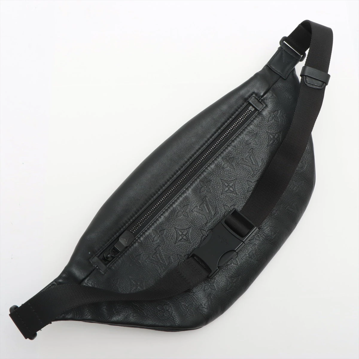 ヴィトン モノグラムシャドウ ディスカバリーバムバッグ M44388