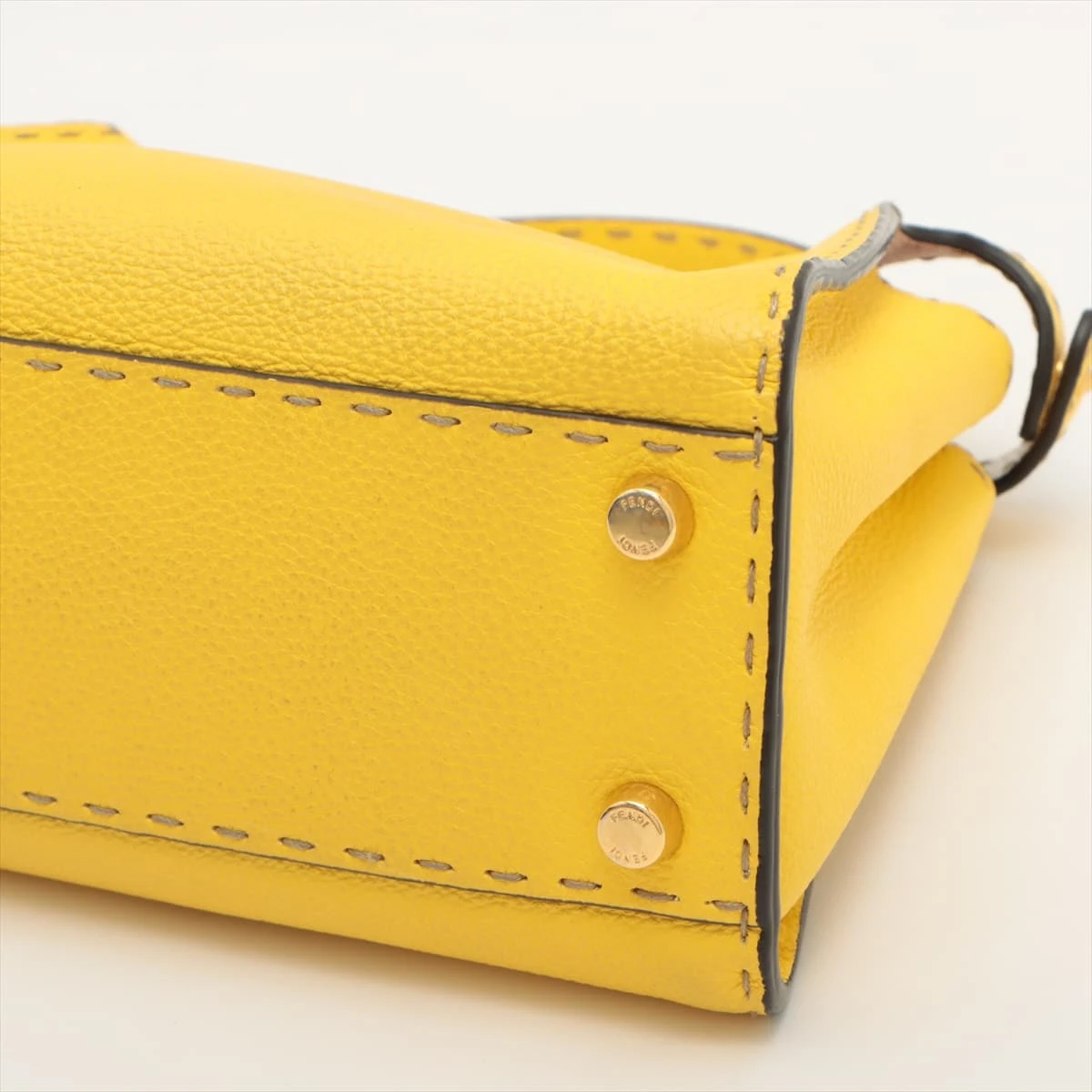 フェンディ ピーカブーエッセンシャリー セレリア レザー 2WAY