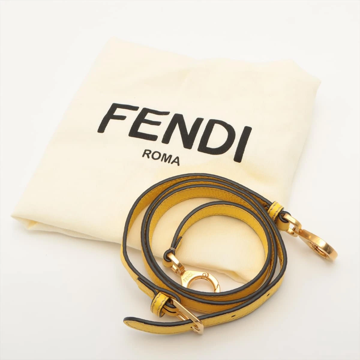 フェンディ ピーカブーエッセンシャリー セレリア レザー 2WAY 