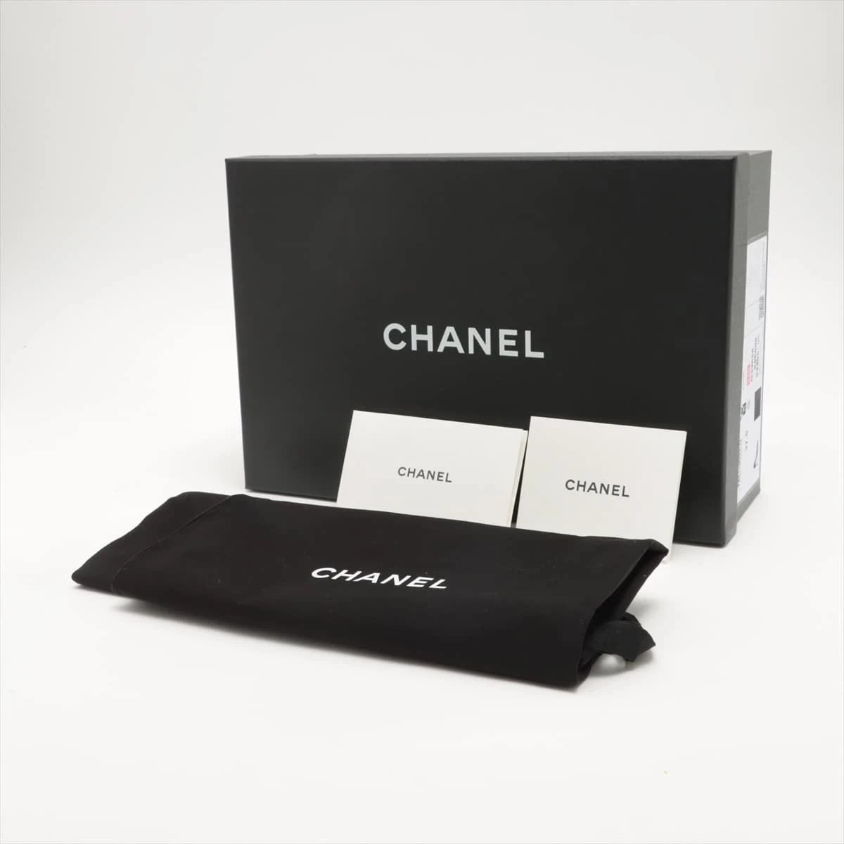 美品★CHANEL・サテンレザー ロゴパール メタルココマーク パンプス(37) 美品☆CHANEL・サテンレザー ロゴパール メタルココマーク