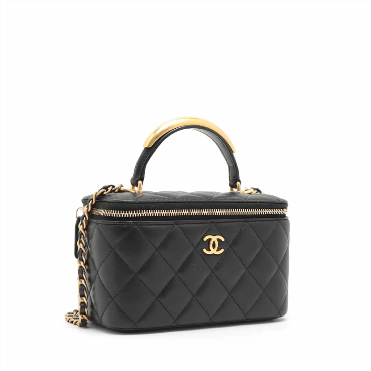 シャネル マトラッセ ラムスキン チェーンショルダーバッグ