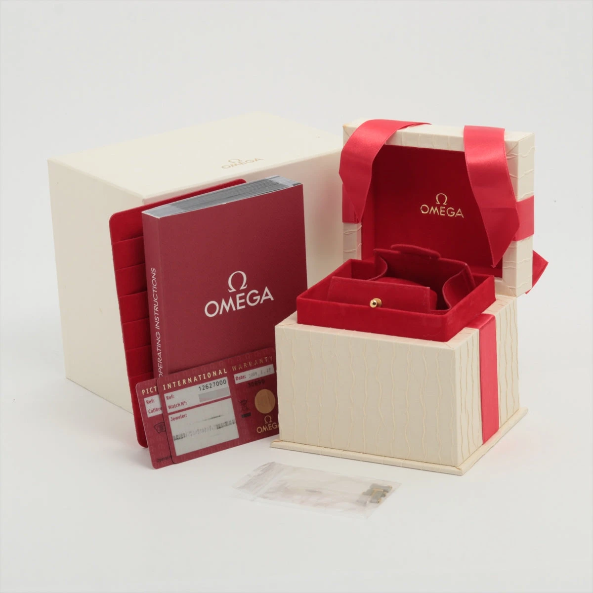 ◼️大幅値下げ◼️デサント製•オガサカ シェルスーツ上•下 L寸 中古品◼️ ◼️大幅値下げ◼️デサント製•オガサカ シェルスーツ上•下 L寸 中古