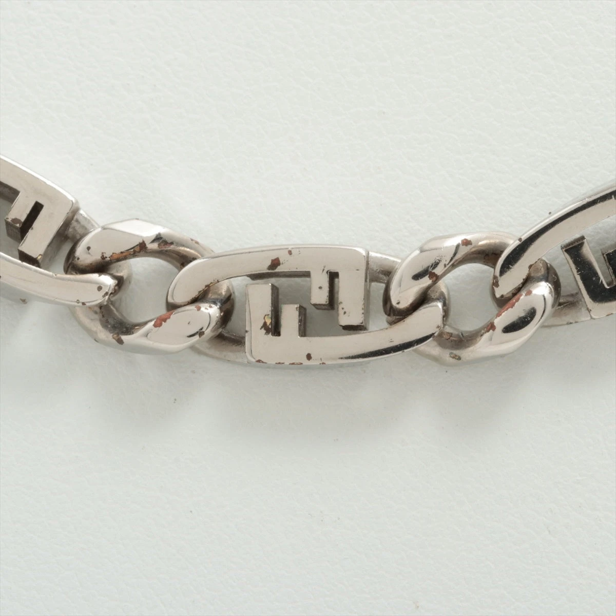 フェンディ オーロック ネックレス GP シルバー A1969195｜中古