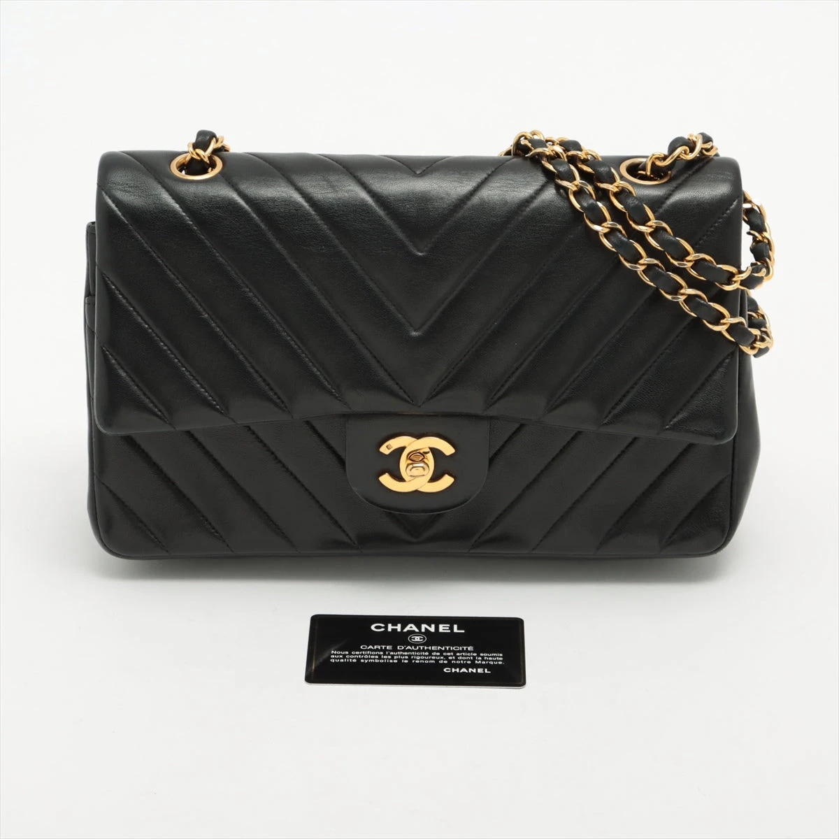 CHANEL シェブロン フォンケース ブラック ゴールド金具 ラムスキン CHANEL シェブロン フォンケース ブラック ゴールド金具