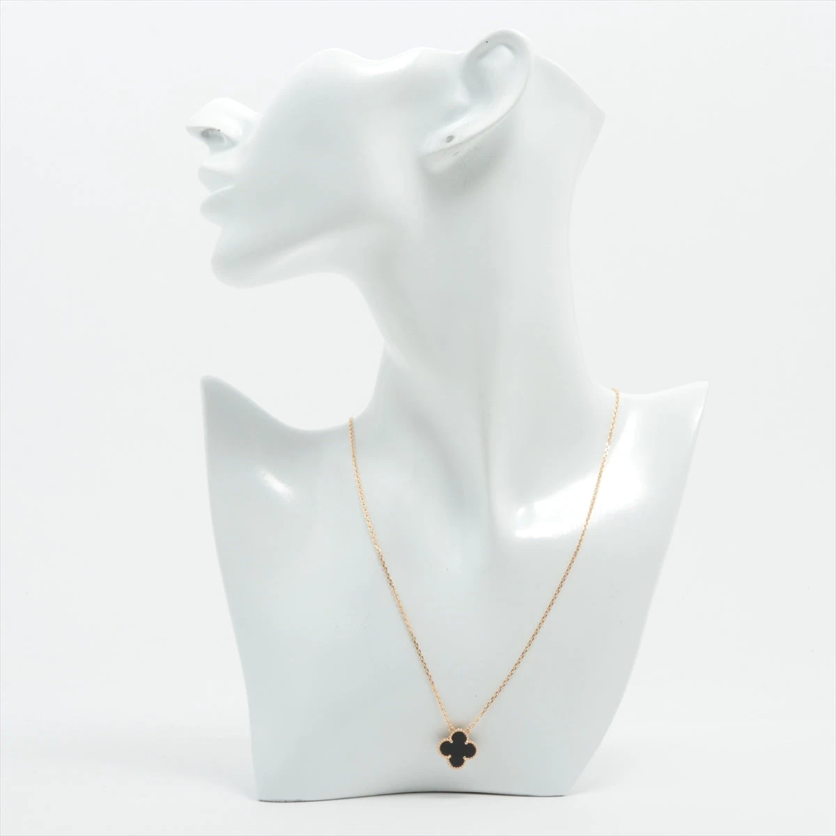 ヴ﻿ィ﻿ン﻿テ﻿ー﻿ジ﻿ア﻿ル﻿ハ﻿ン﻿ブ﻿ラ﻿ ﻿ネ﻿ッ﻿ク﻿レ﻿ス ヴァンクリーフ&アーペル ヴィンテージアルハンブラ オニキス