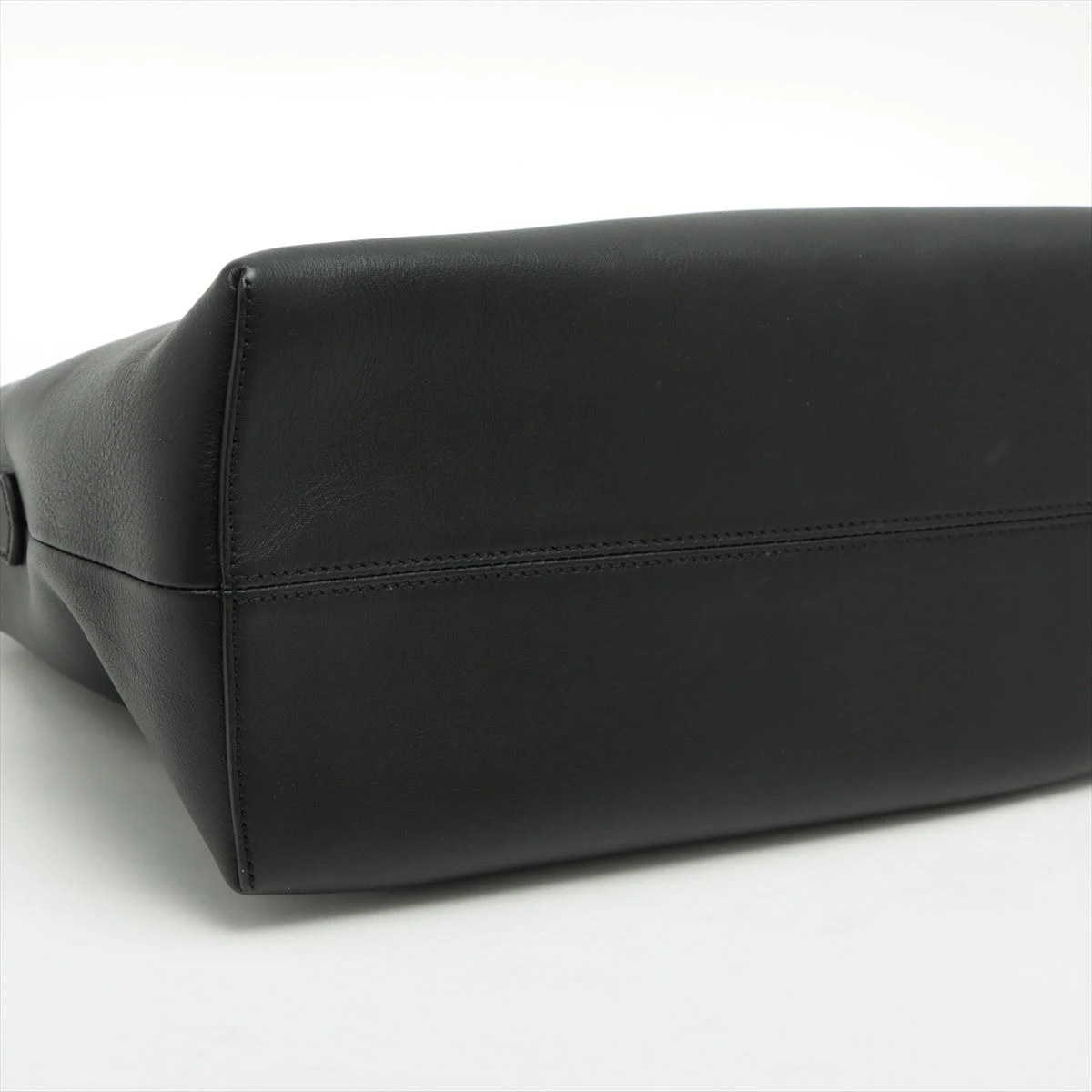 フェンディ バイザウェイ ラージ レザー 2WAYハンドバッグ ブラック