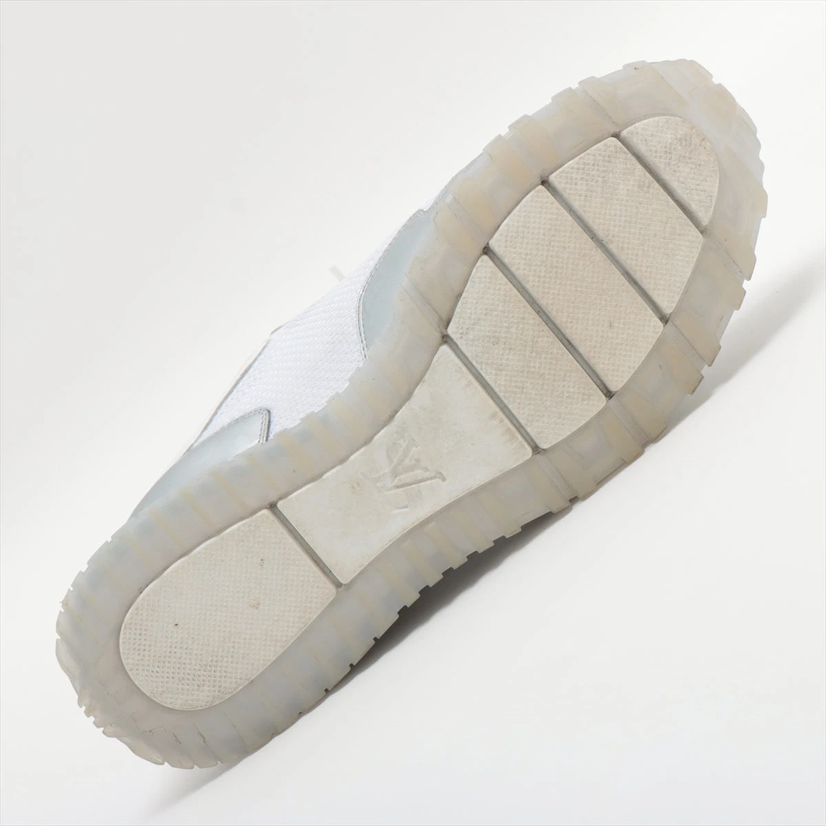 美品ルイヴィトン　ランアウェイラインモノグラムシルバー24.5〜25センチ ヴィトン ランアウェイライン 21年 メッシュ×レザー スニーカー 7