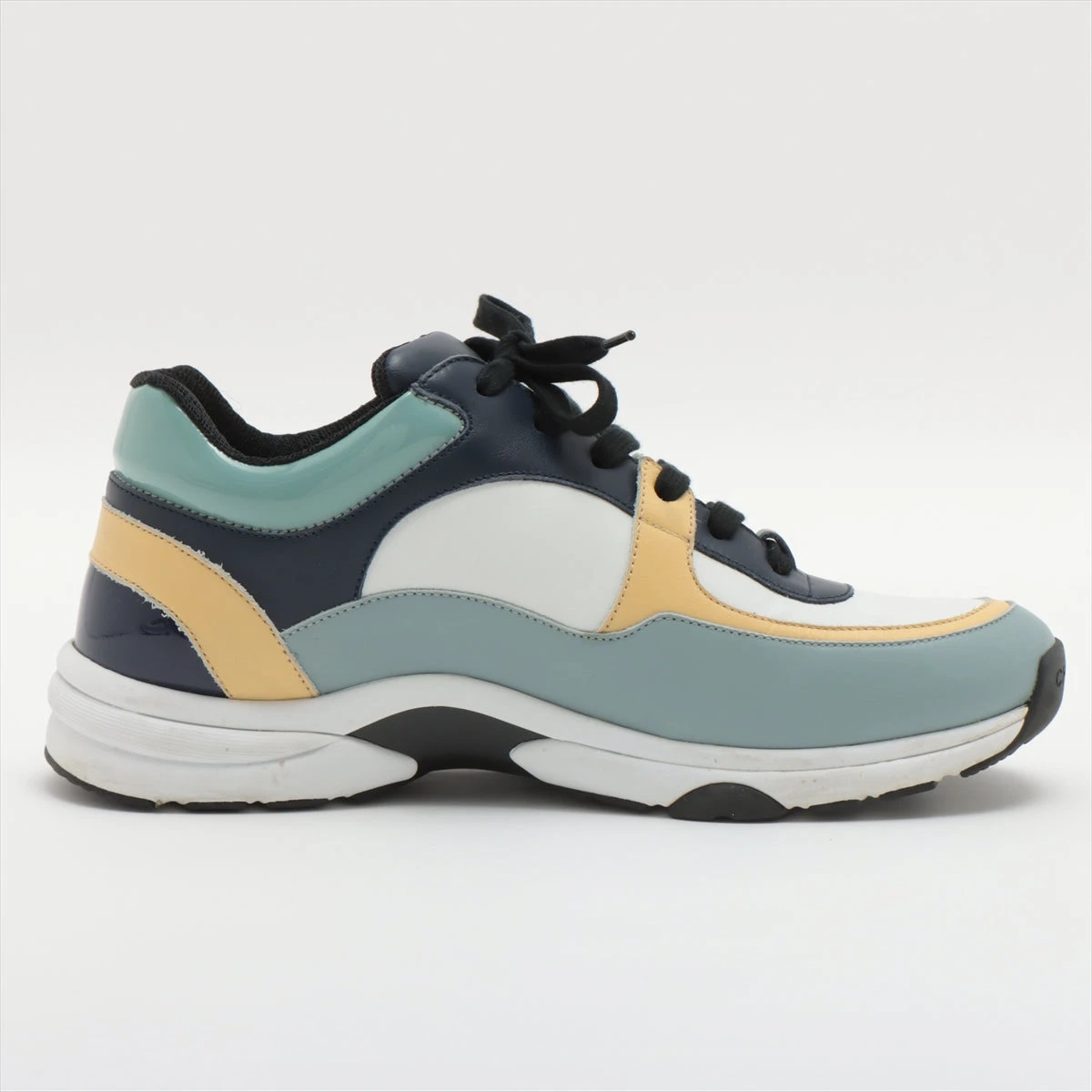 シャネル　レア　スニーカー 名東】【CHANEL】シャネル スニーカー G40184 サイズ36 オフ