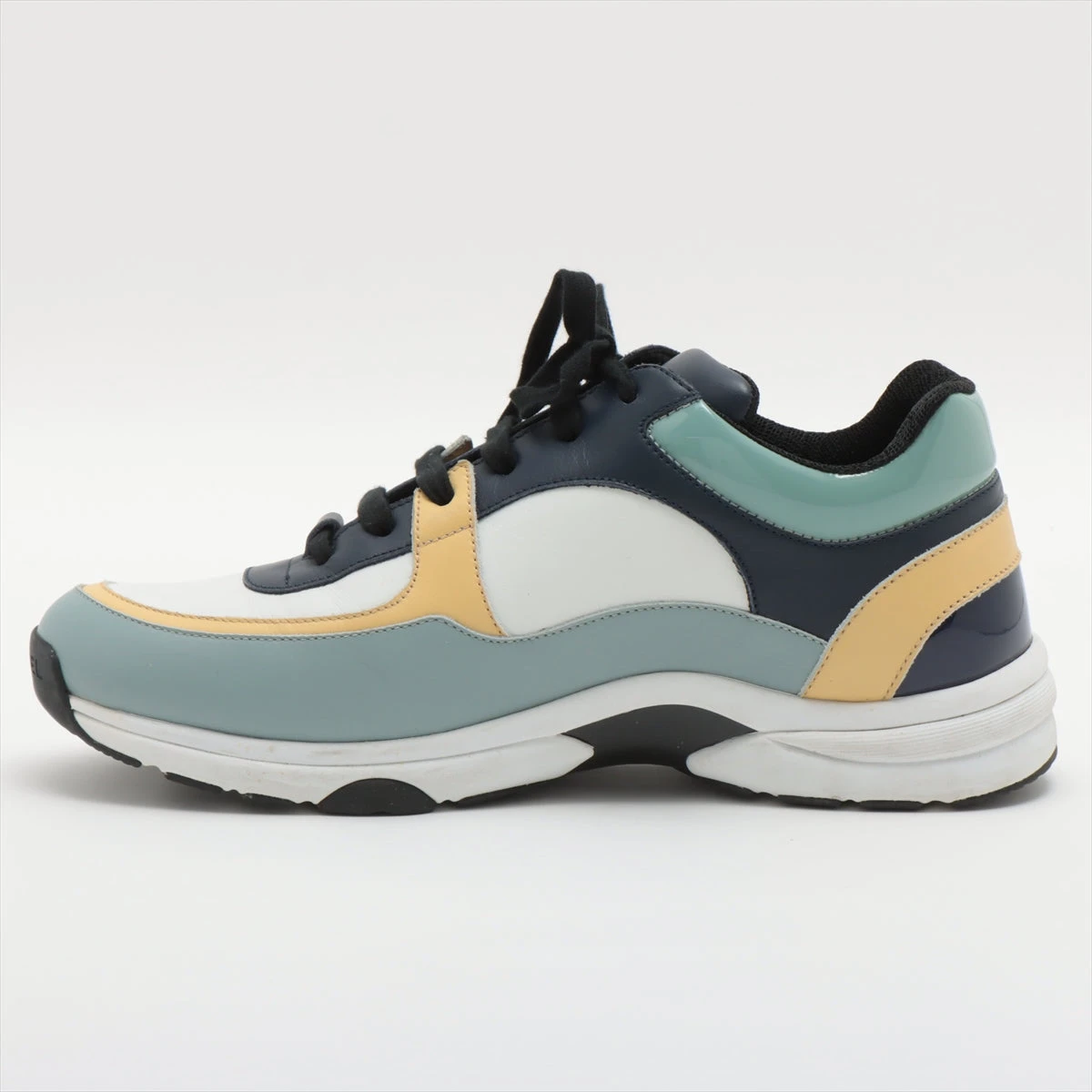 ここね The Golfer FRIENDS トラッカー ホワイト/ネイビー | ニューエラ