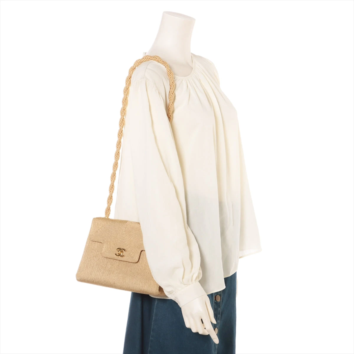vintageCHANELヴィンテージシャネルハンドバッグゴールド金具 シャネル ヴィンテージ シルク ショルダーバッグ ベージュ
