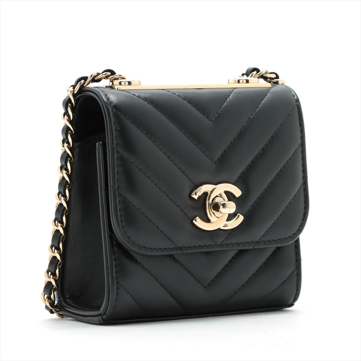 シャネル ラムスキン チェーンウォレット ゴールド金具 31番台 シャネル Vステッチ ラムスキン チェーンウォレット ブラック