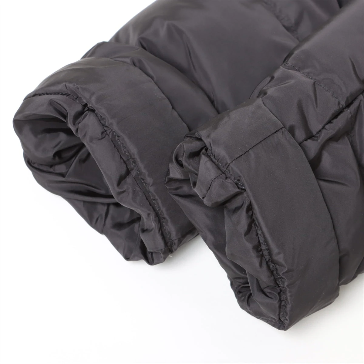 プラダ 20AW ナイロン ダウンジャケット 38 レディース ブラック