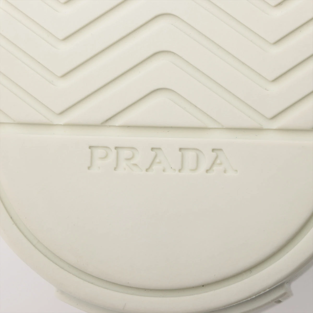 良品✨プラダ　キャンバス　ロゴ　レザー　ホワイト 2023年 秋冬 新作 PRADA プラダ スニーカー ロゴプレート パ