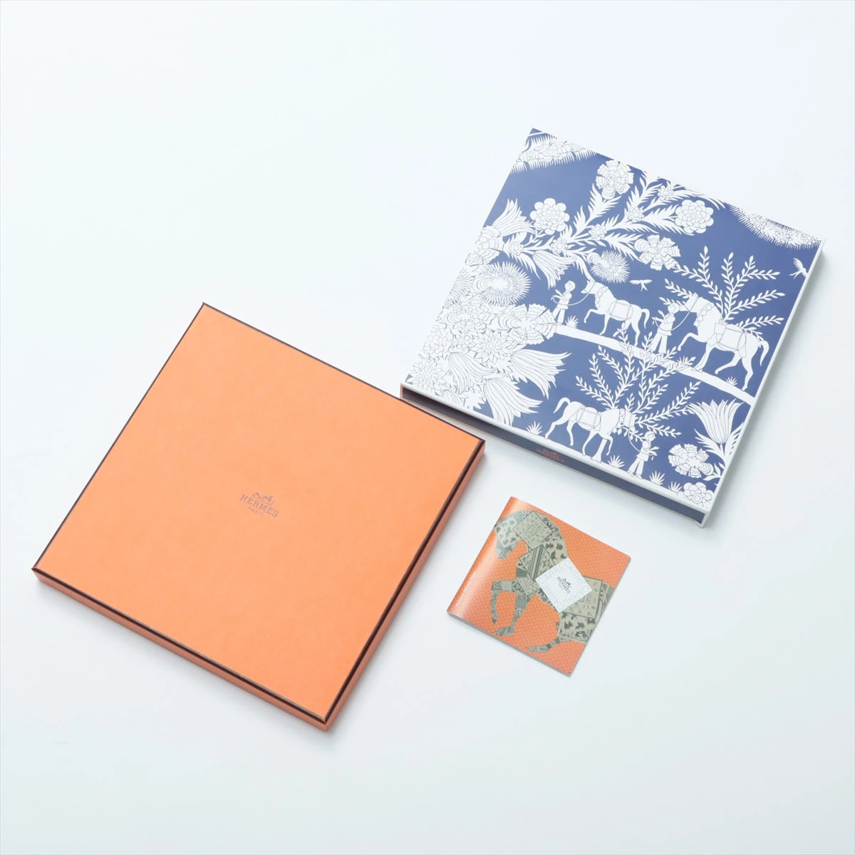 HERMES カレ 90 SEQUENCES シーケンス スカーフ 未開封 HERMES エルメス カレ90 SEQUENCES シーケンス スカーフ