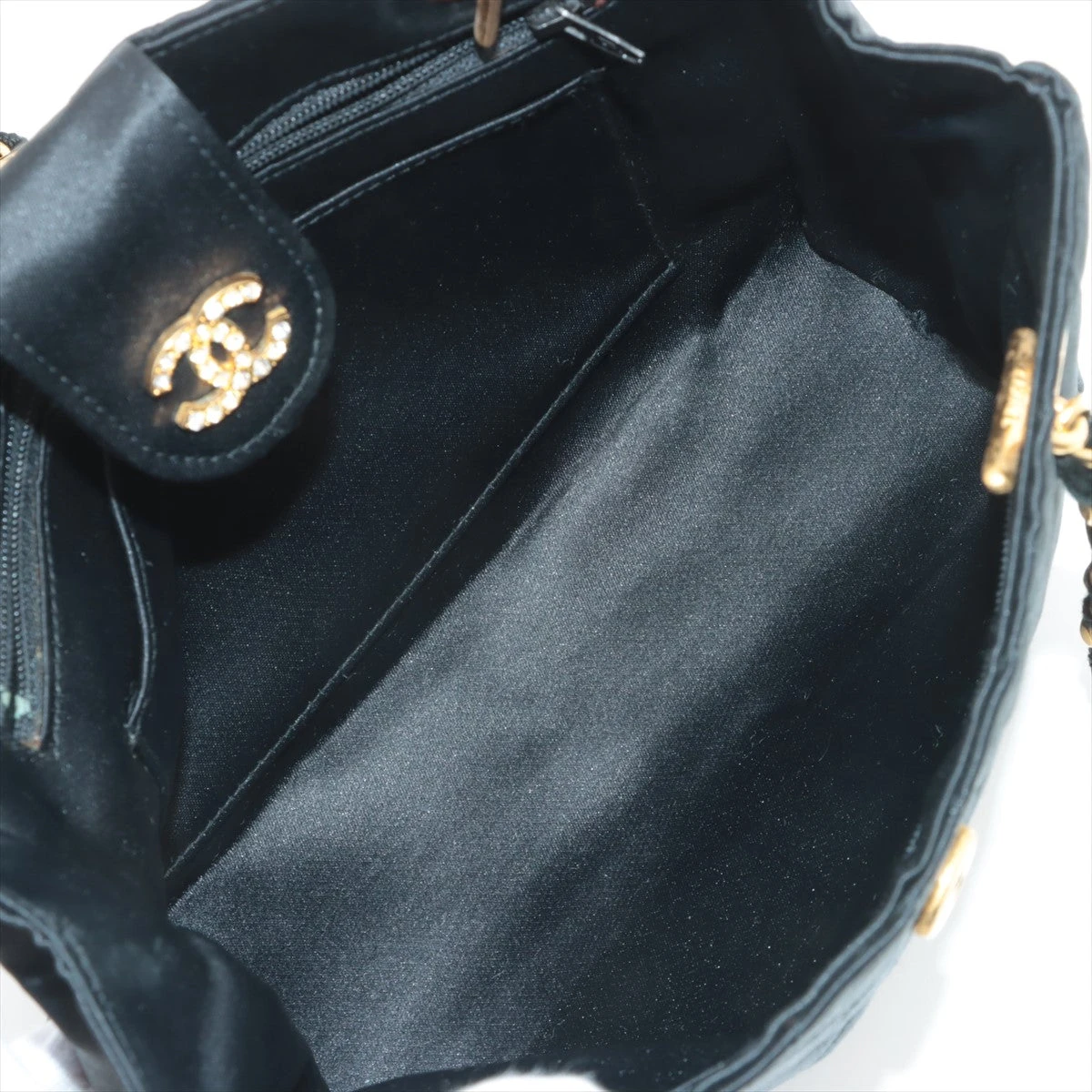 シャネル マトラッセ サテン チェーンショルダーバッグ ブラック