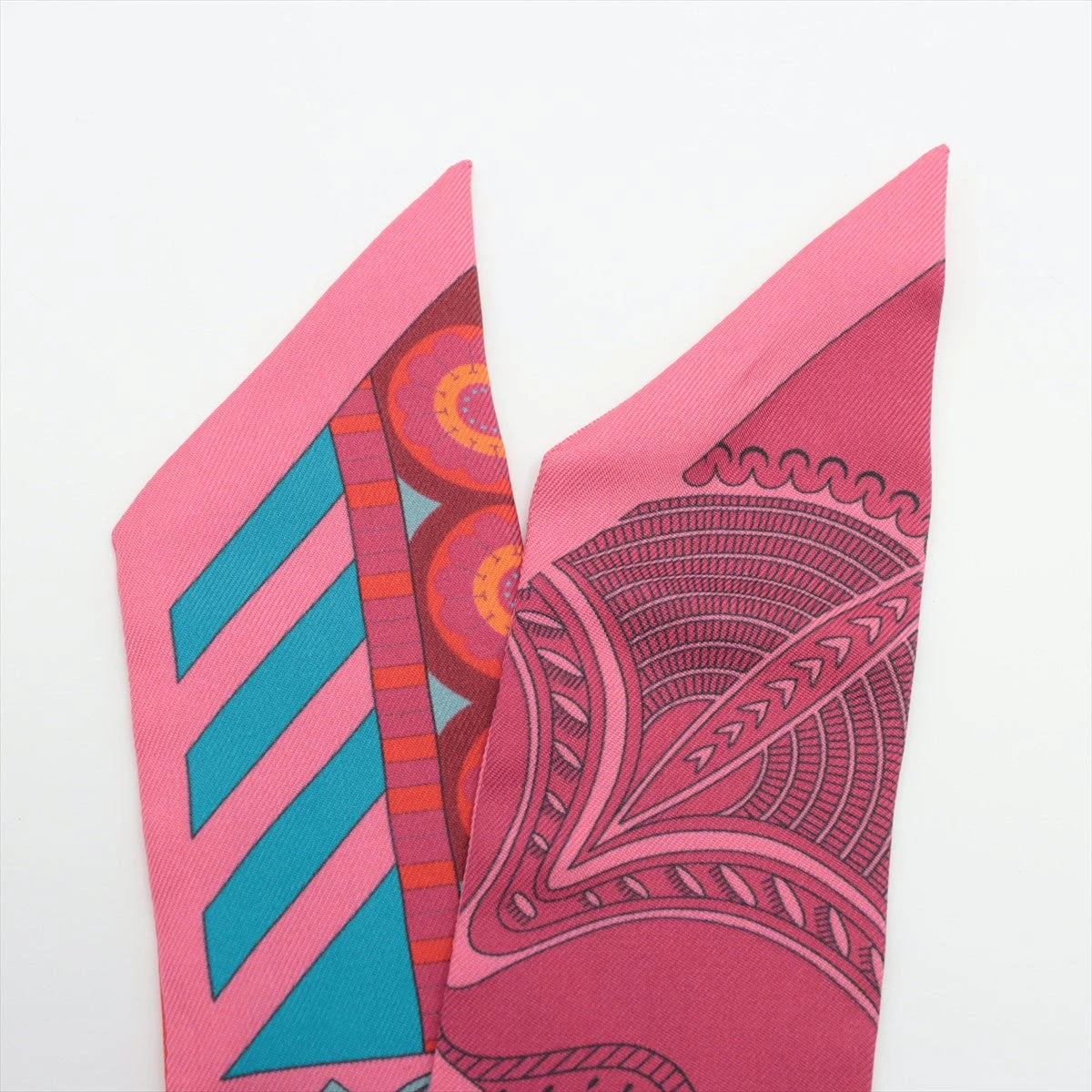 エルメス ツイリー 幾何学模様 シルクスカーフ 美品】HERMES エルメス