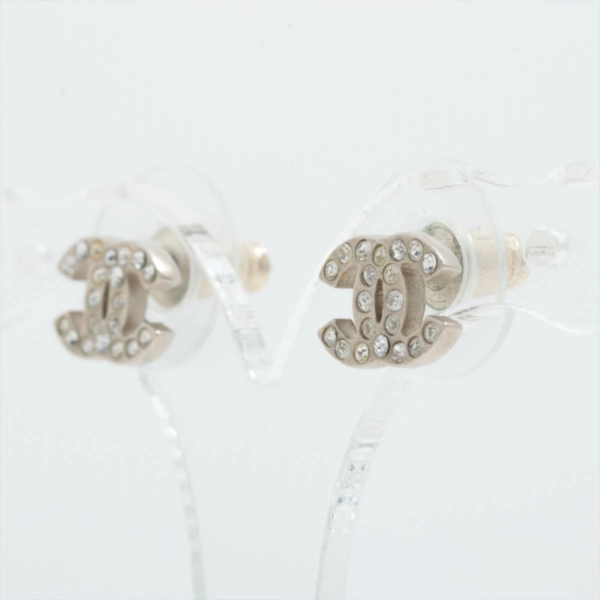 CHANEL シャネル ピアス 大粒ストーン シルバー A13V シャネル ココマーク A13V ピアス(両耳用) GP×ラインストーン