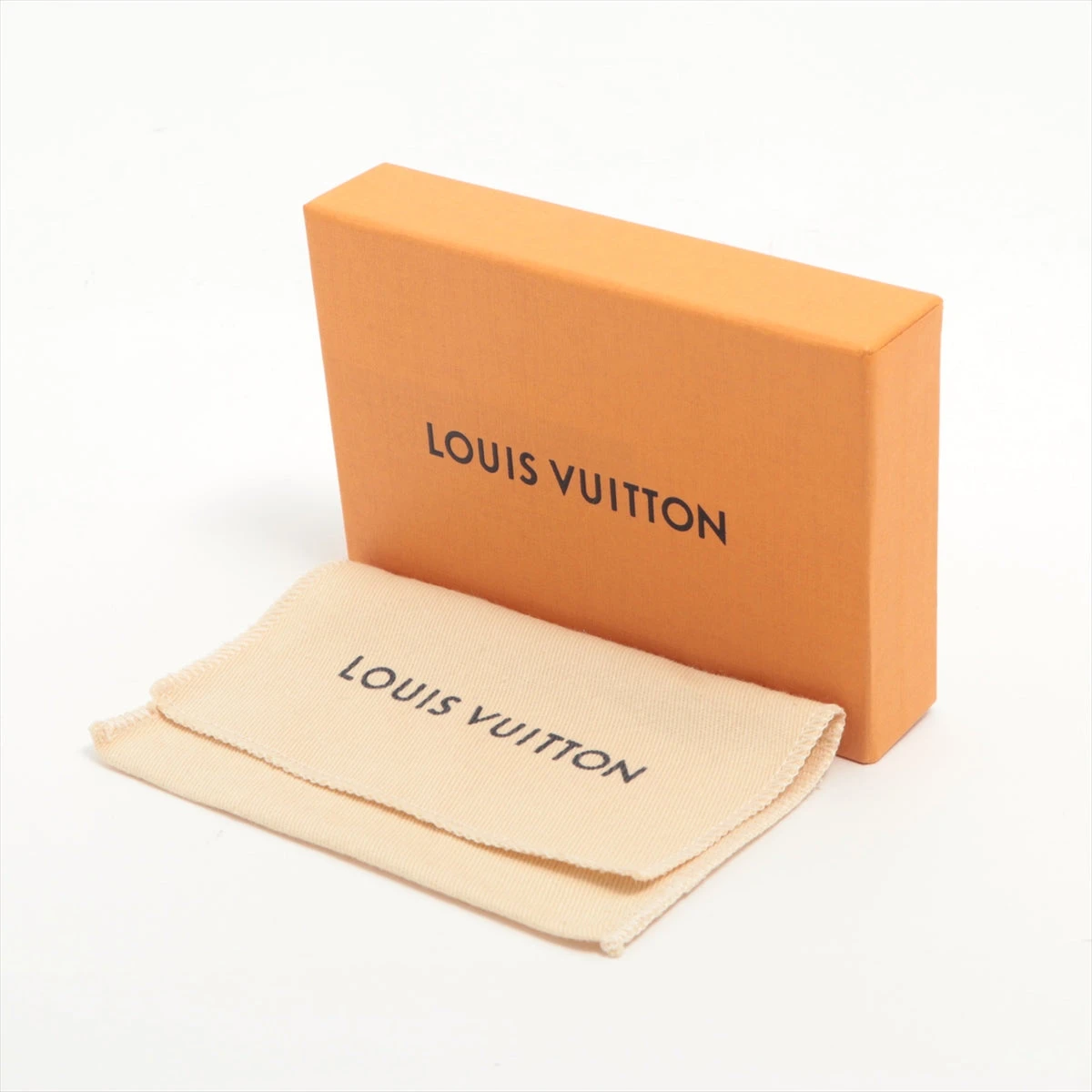 ヴィトン トリヨンモノグラム ポシェットクレ M81602 グレー