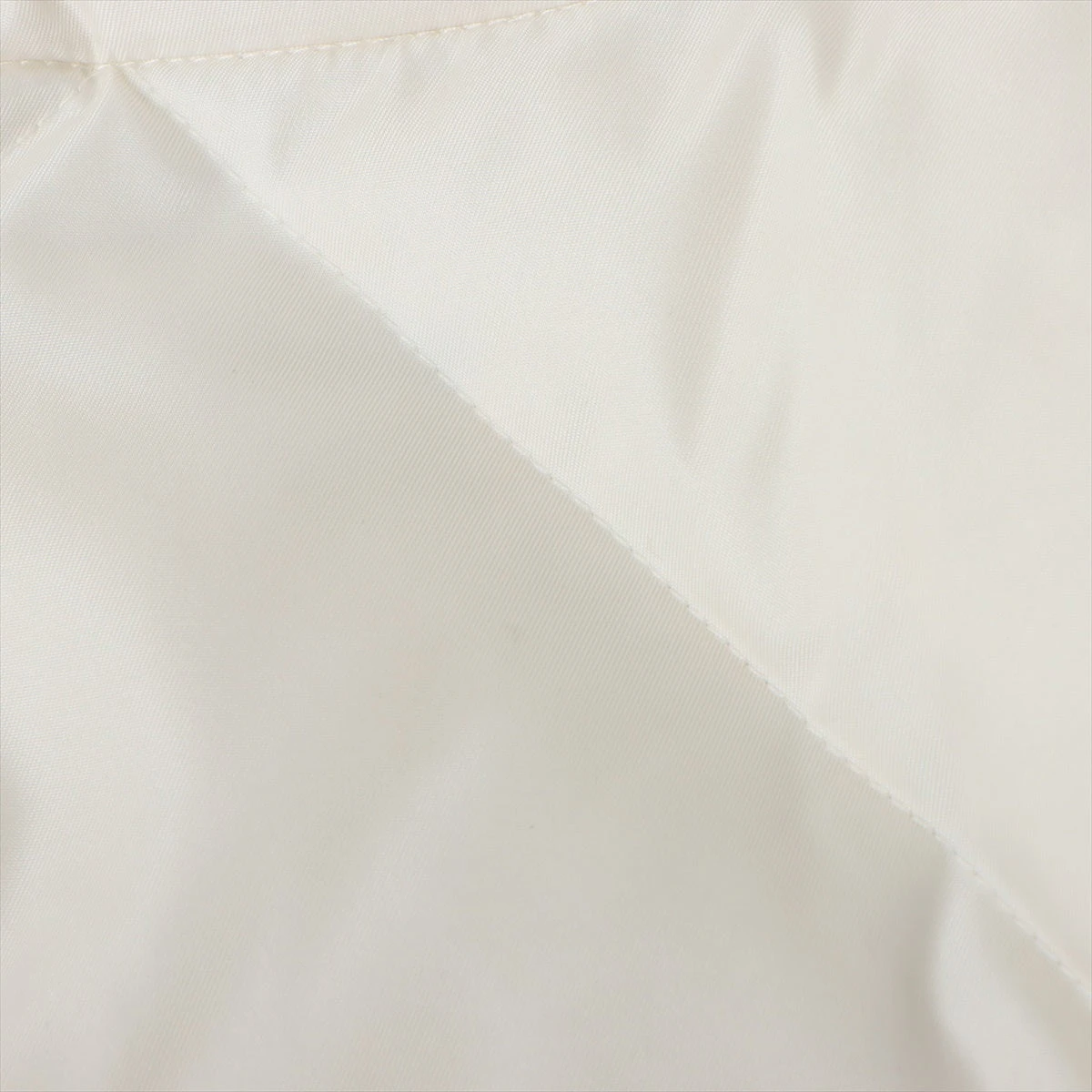 PRADA ホワイト ダウンジャケット 36 楽天市場】プラダ ダウンジャケット（サイズ（S/M/L）M