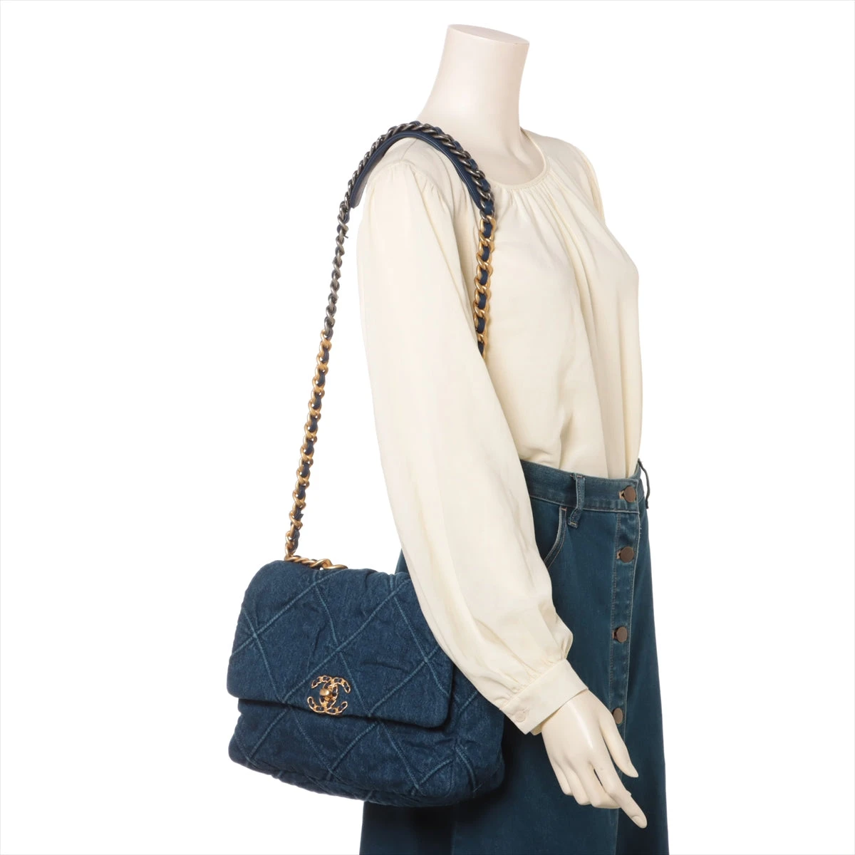 CHANEL シャネル19 ショルダーバッグ　デニム　31番台 楽天市場】シャネル CHANEL CHANEL 19 チェーンショルダー